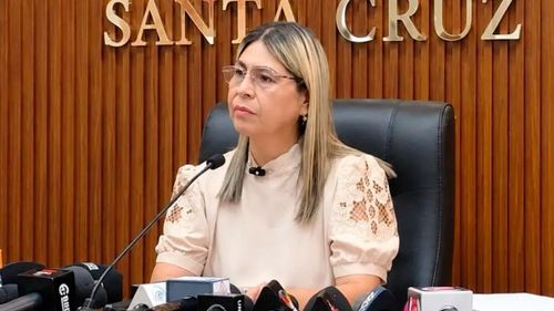 Aprehenden a trabajadora investigada por atraco a una joyería en Santa Cruz