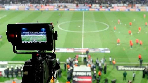 Clubes esperan embolsar $us 700 mil  por derechos de TV este año