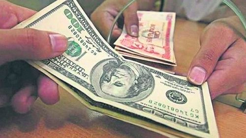 El dólar paralelo se aproxima al umbral de los 10 bolivianos