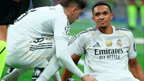 Alexander-Arnold, la única vía de  escape de Valverde Alexander-Arnold, la única vía de  escape de Valverde