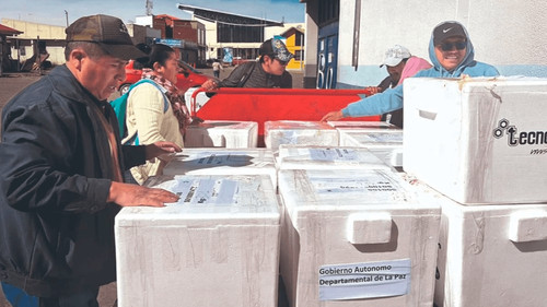 Baja la tensión en La Paz tras 43 días de conflicto, pero persiste la escasez y el encarecimiento de alimentos