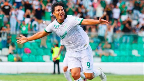 Martins redebuta con gol y desata  fiesta en el Tahuichi
