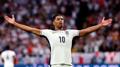 Bellingham genera debate en Inglaterra