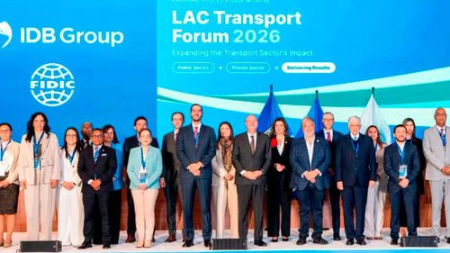 Bolivia presenta proyectos de transporte en foro del BID