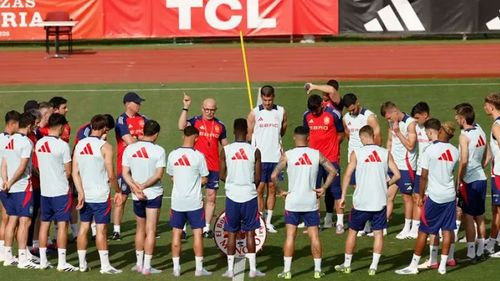 España confirma su lista para el  inicio de las Eliminatorias al  Mundial 2026