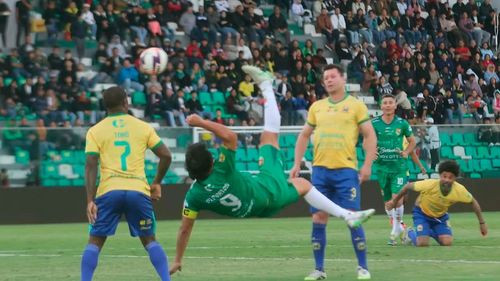 Bolivia y Brasil empatan 3-3 en el Partido de Leyendas