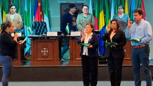 Tres nuevos asambleístas departamentales asumen funciones en Santa Cruz