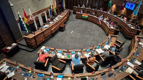 Senado aprueba norma que impide reponer a ministros censurados