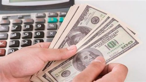 Dólar referencial sube Bs 1 en un mes, pero el paralelo en Santa Cruz se cotiza por debajo
