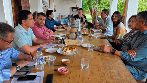  Presidente Rodrigo Paz se reúne con su gabinete en Tarija previo a anuncios económicos clave