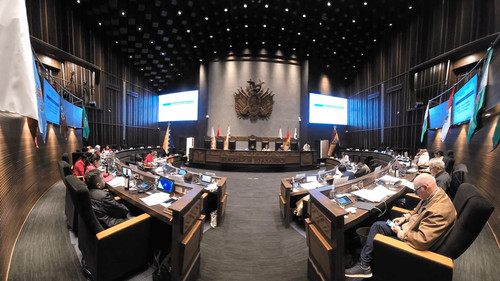 Comisión del senado aprueba proyecto de diferimiento de créditos y lo remite al pleno