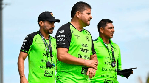 Villegas evalúa una nómina ampliada para afrontar el repechaje internacional