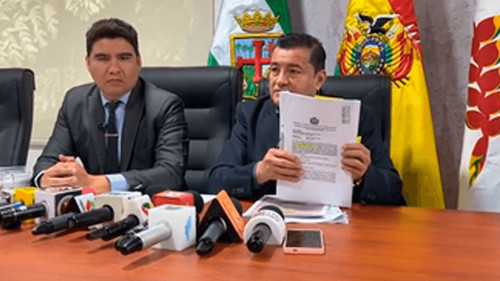 Abogado de la familia Crapuzzi presenta requisitos catastrales y desafía al alcalde Fernández a renunciar