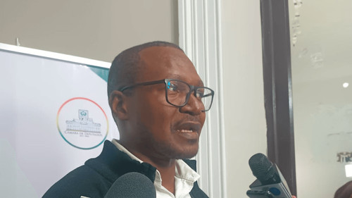 Se incrementan los postulantes a vocales del TSE: Américo Gemio formaliza su inscripción