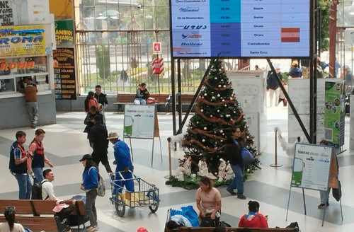 Viajeros denuncian precios elevados en los pasajes y la ATT insta a presentar denuncias