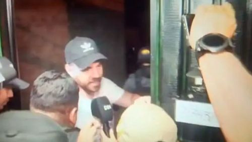 Aprehenden a exministro en aeropuerto Viru Viru