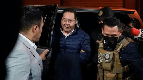 Regalos, custodias e ironías marcan los primeros días de Luis Arce en el penal de San Pedro