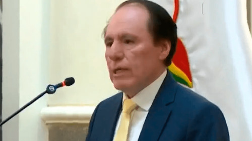 Presidente Rodrigo Paz posesiona a David Espinoza como nuevo titular del Banco Central de Bolivia