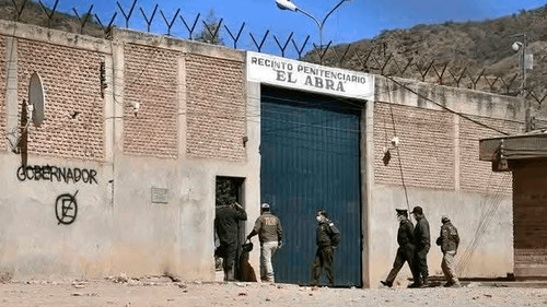 Pelea entre privados de libertad fue controlada en la cárcel de El Abra