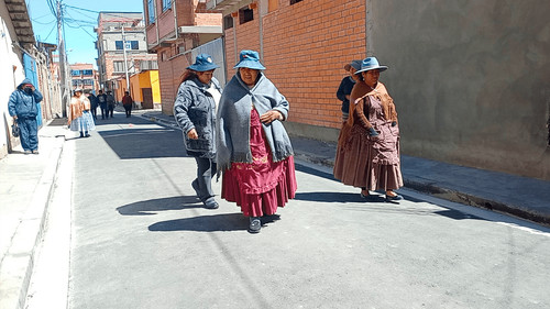 Urbanización Cosmos 79 UVG transforma la plazuela 6 de Junio para combatir la inseguridad