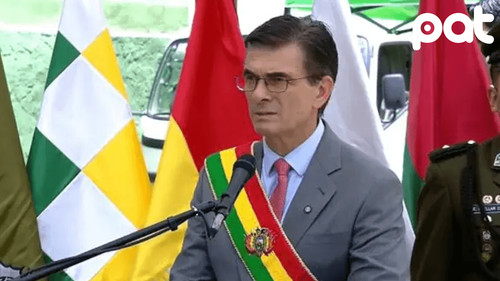 Presidente destaca rol constitucional y ético de las Fuerzas Armadas