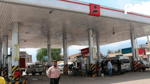 Cívicos piden a Luis Arce promulgar ley de importación de carburantes Cívicos piden a Luis Arce promulgar ley de importación de carburantes