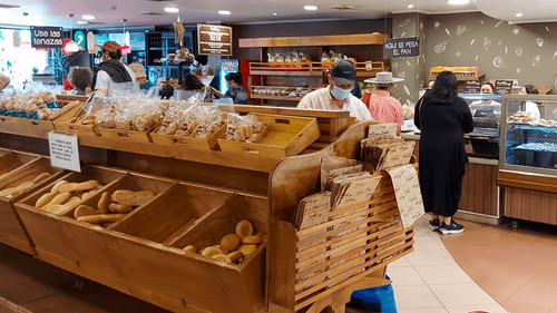 Panificadores advierten posible alza en el precio del pan