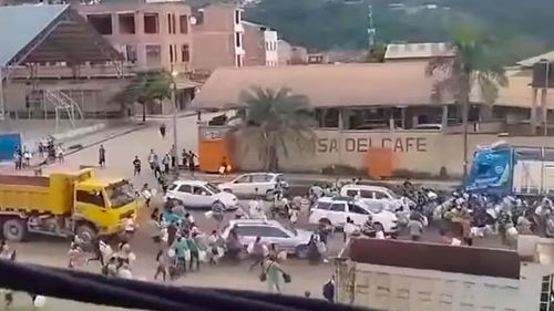 Policía investiga el rescate de cisternas retenidas en Caranavi