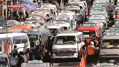 Choferes confirman paro indefinido en El Alto por escasez de combustible 