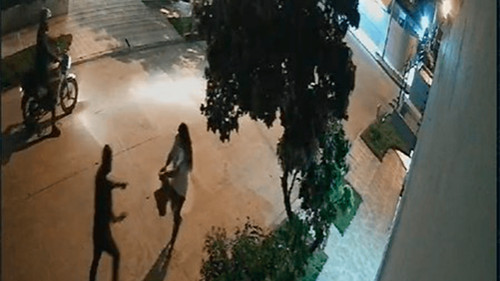  Mujer asaltada por dos sujetos en motocicleta en barrio Guaracal y Morita