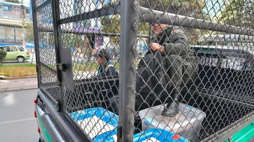 Hallan dinero y documentos en operativo a inmueble vinculado a Luis Arce