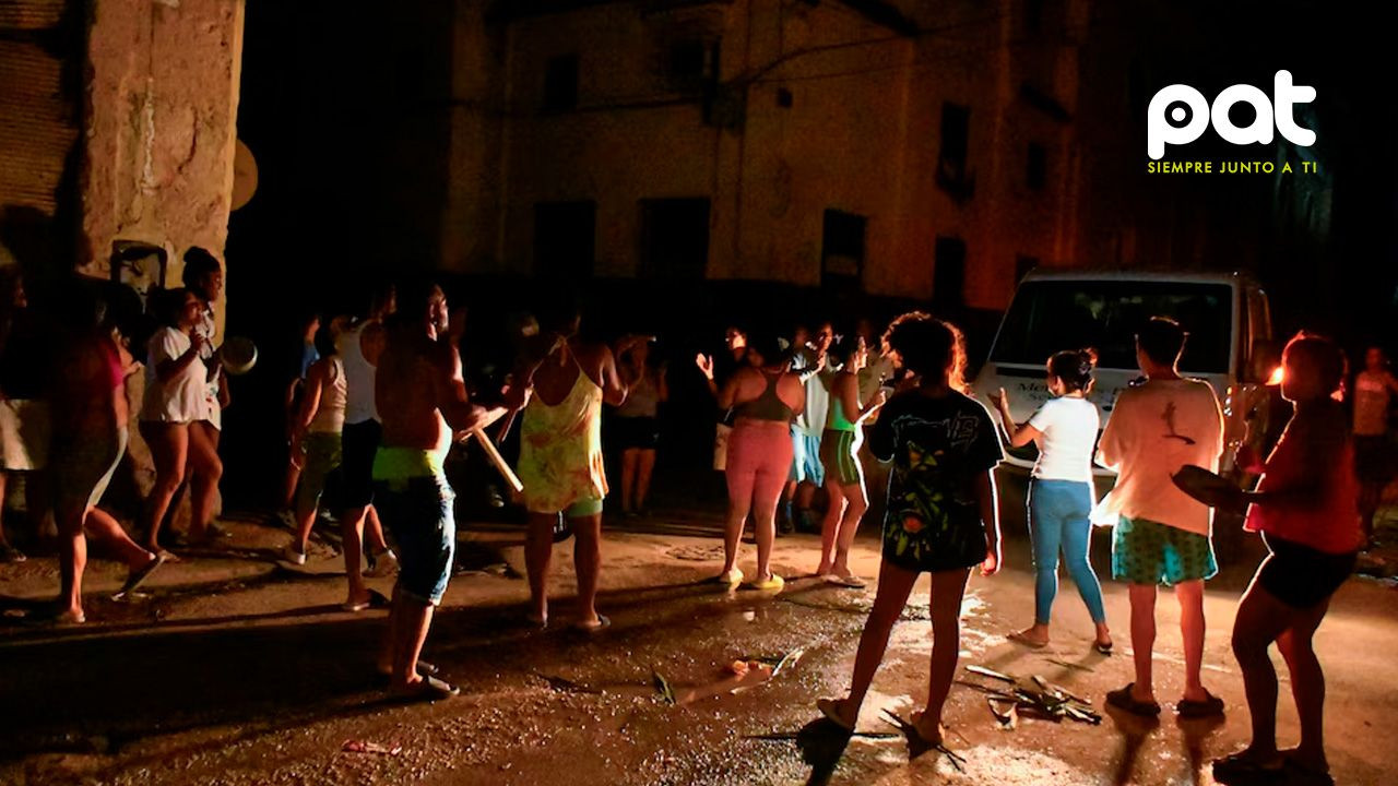 http://www.redpat.tv//uploads/web_Seis_cubanos_reciben_condenas_de_hasta_seis_anos_por_protestar_b7674092d3.jpg http://www.redpat.tv//uploads/web_Seis_cubanos_reciben_condenas_de_hasta_seis_anos_por_protestar_b7674092d3.jpg